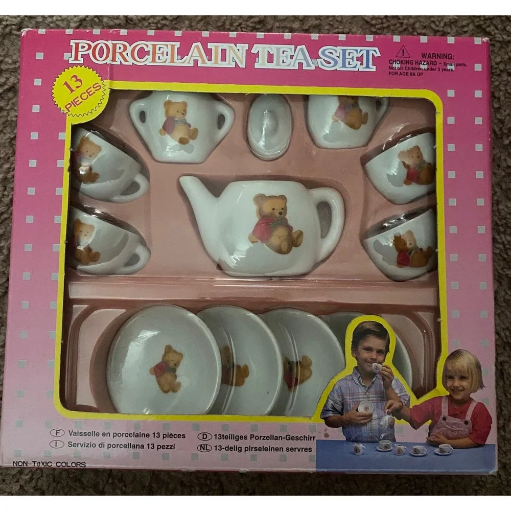 White Kids World Market Porcelain Tea Set Teddy Bear 13 Pieces